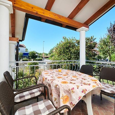 Haus Ana Apartment Porec Exterior photo